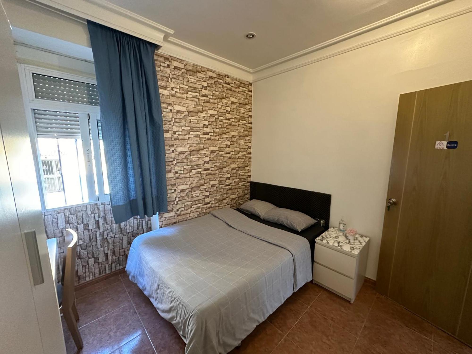 Habitacion En Piso Compartido En Malaga Capital Exterior photo